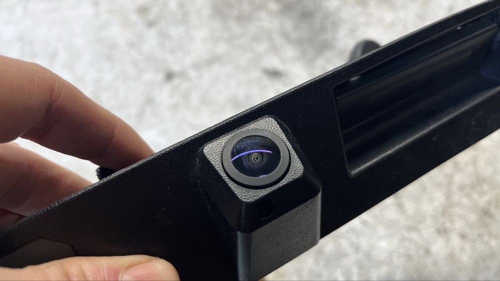 Hyundai Tucson 4 багажна лайстна с камера