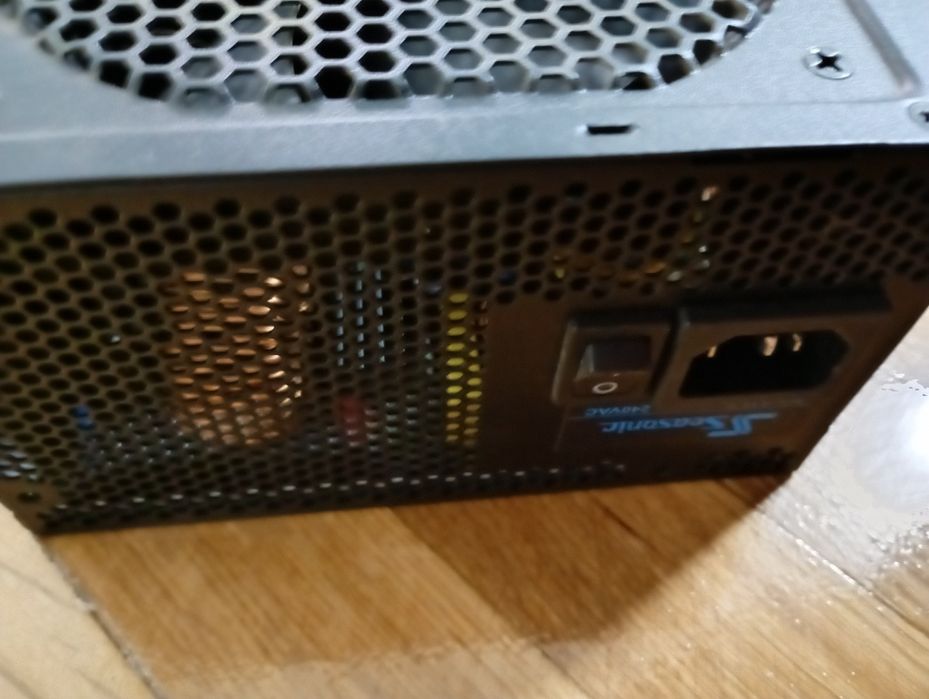 Захранване  за компютър