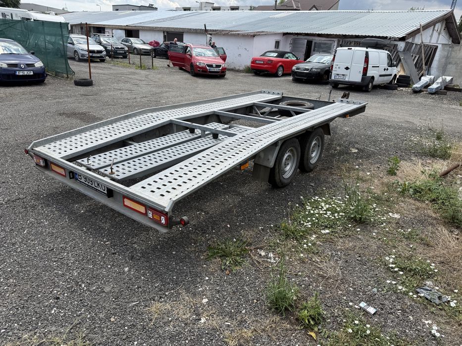 Inchiriere remorca / auto platofrma stopuri LED  / 2700kg