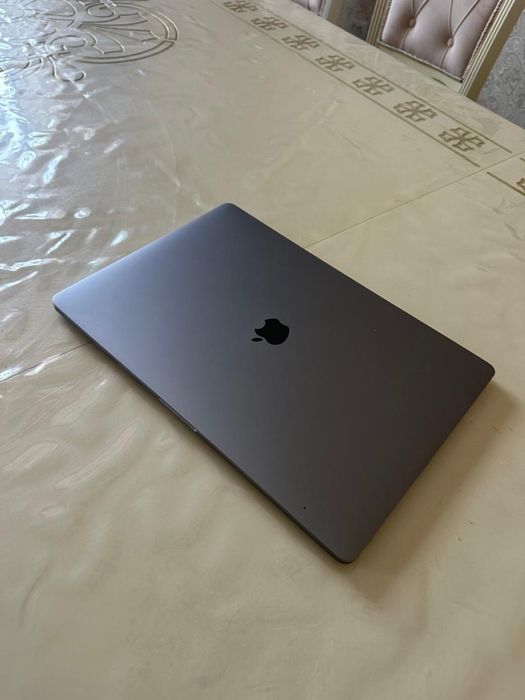 Макбук Pro 16 2019, 512гб ssd