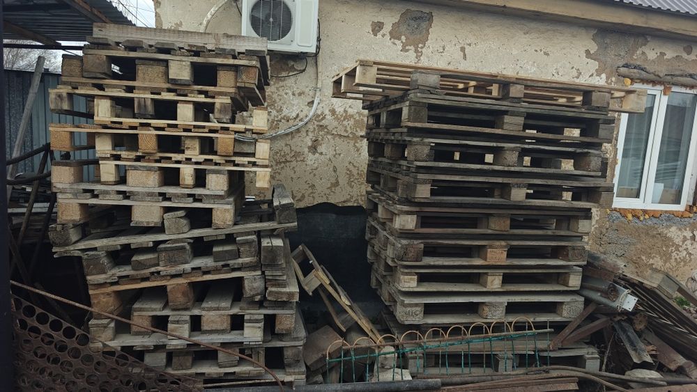 Продам поддоны 1 шт. 1000