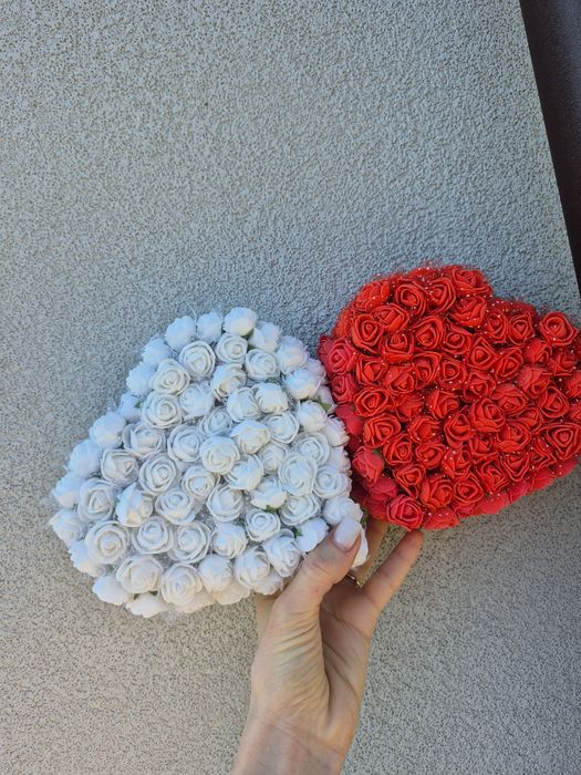 Inimioara flori trandafiri