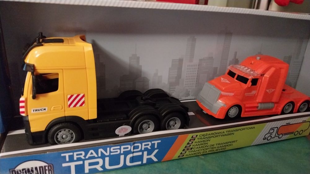 Камиони за момченца