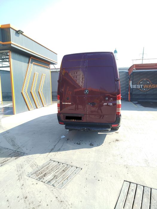 Metan binzin praman qoʻyilgan