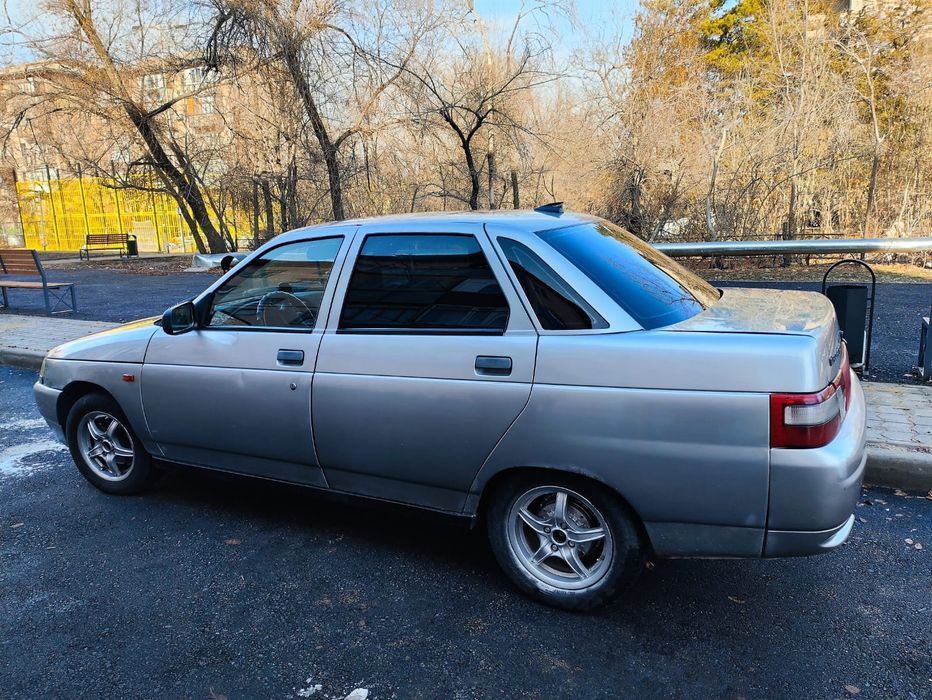 Продаю ВАЗ 2110.