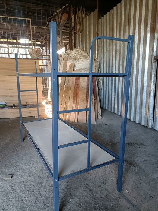 Металлические кровати