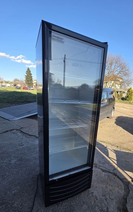 Немска хладилна витрина с лед осветление