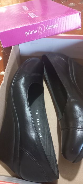 Pantofi de damă,nr.39,de piele.