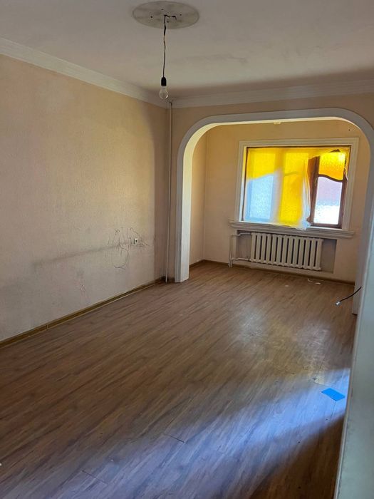 Срочно продоються 3 комнатнаю квартира. Без пасредник