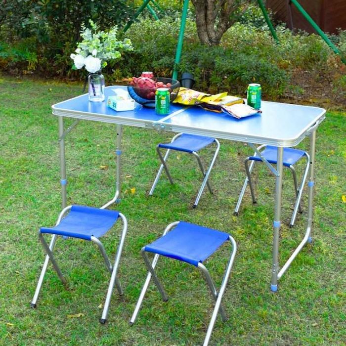 Сгъваем комплект за къмпинг – маса + 4 стола