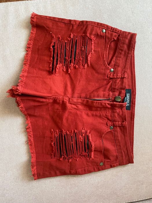 Pantaloni scurți de damă