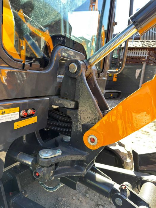 Miniexcavator MACAO STX22
