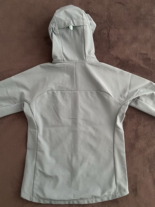 Чисто нови , оригинални яке и софтшел MILLET размер S