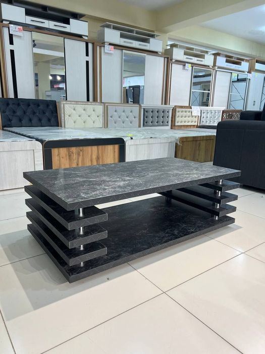 Журнальный столик в стиле Хай-тек