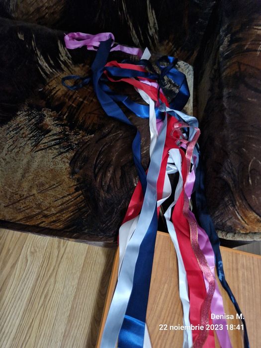 Panglica diferite culori