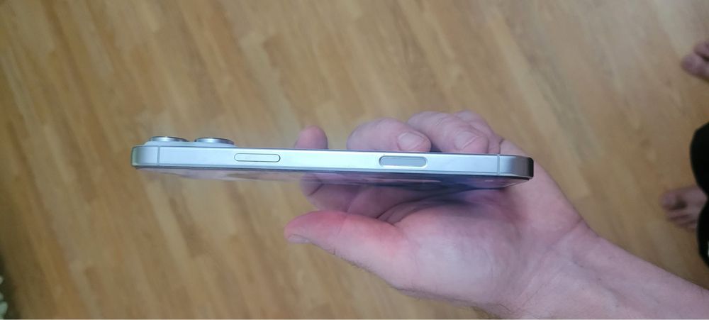 Vand iphone 16 pro max