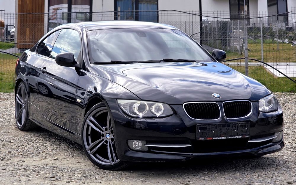 BMW 320 D Coupe.