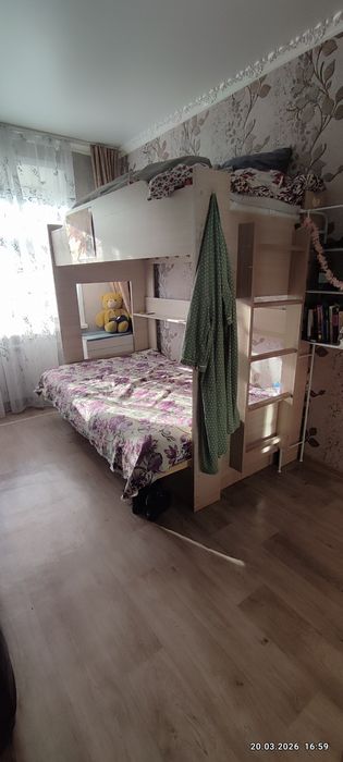 Двухъярусная кровать