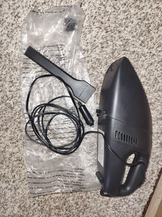 Ръчна прахосмукачка за кола