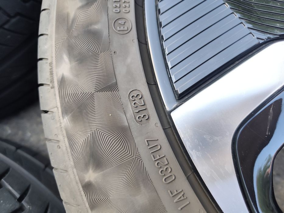 255/45/20" 4бр Continental premium contact 6,dot3123,6-7mm