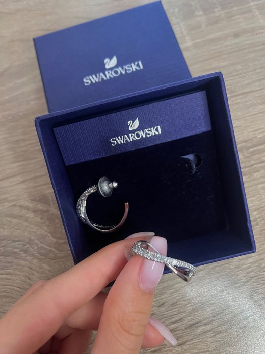 SWAROVSKI обеци, неупотребявани