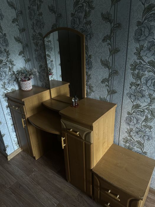 Туалетный столик