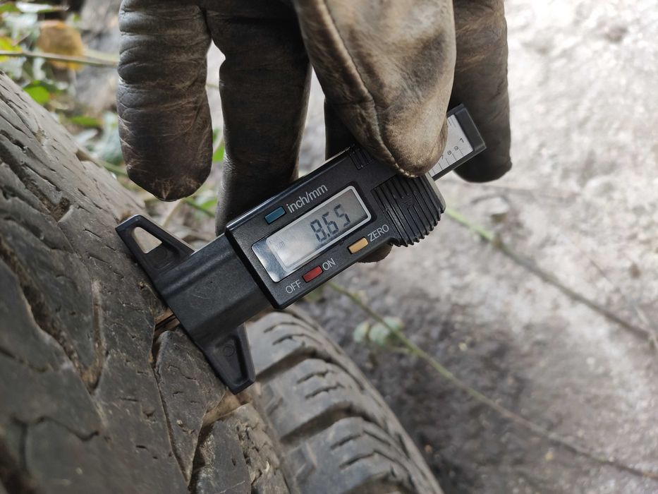 4бр Зимни гуми 265 75 16 - Nokian