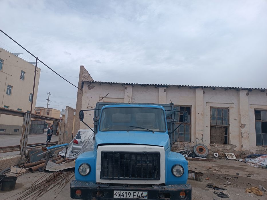 Gaz 53,xolati yaxshi yurib turgan texnika