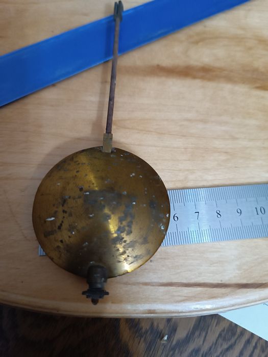 Продам маятник для часов.