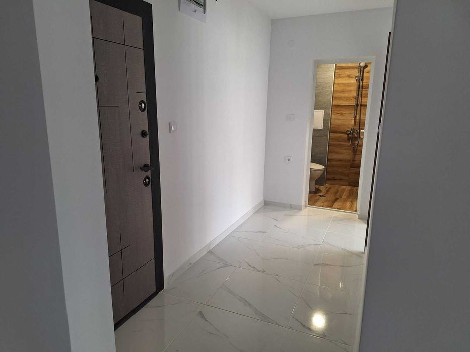 Продава се Тристаен апартамент в Габрово, Център - 66 кв.м за 1221 €/кв.м - Снимка #6