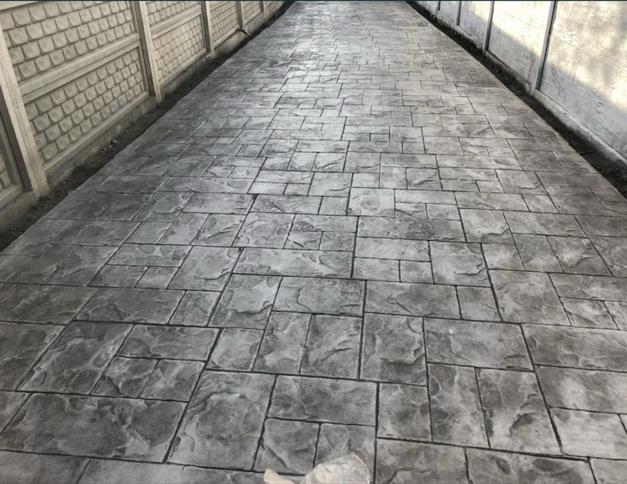 Beton amprentat diferite modele si culori.