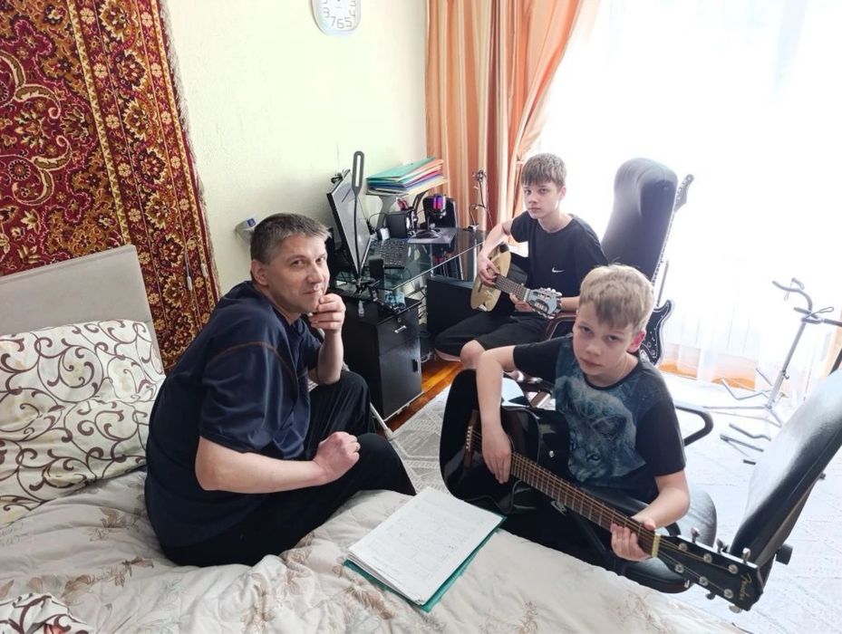 Уроки гитары и вокала