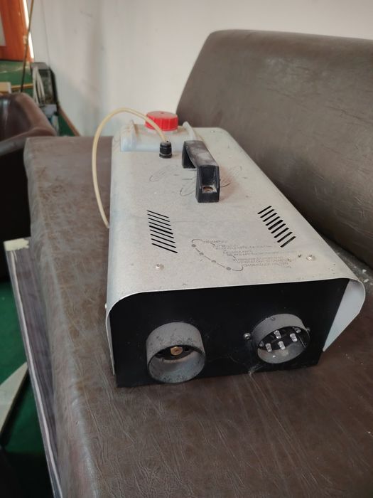 Светомузыка и лазеры. Дым