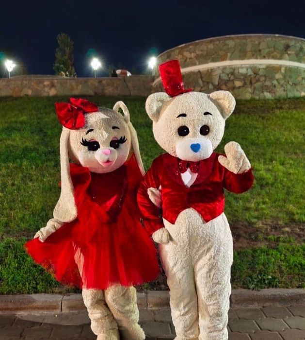 Костюмы мишек продам