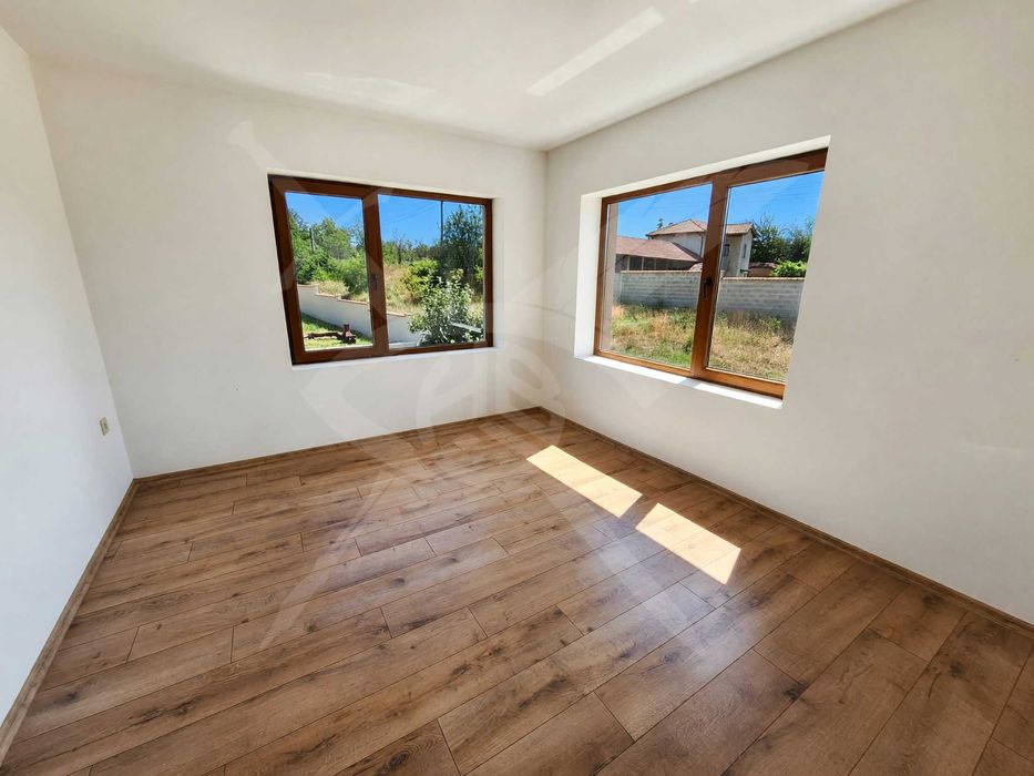Продава се Къща в с. Старосел, Област Пловдив - 140 кв.м за 1518 €/кв.м - Снимка #1