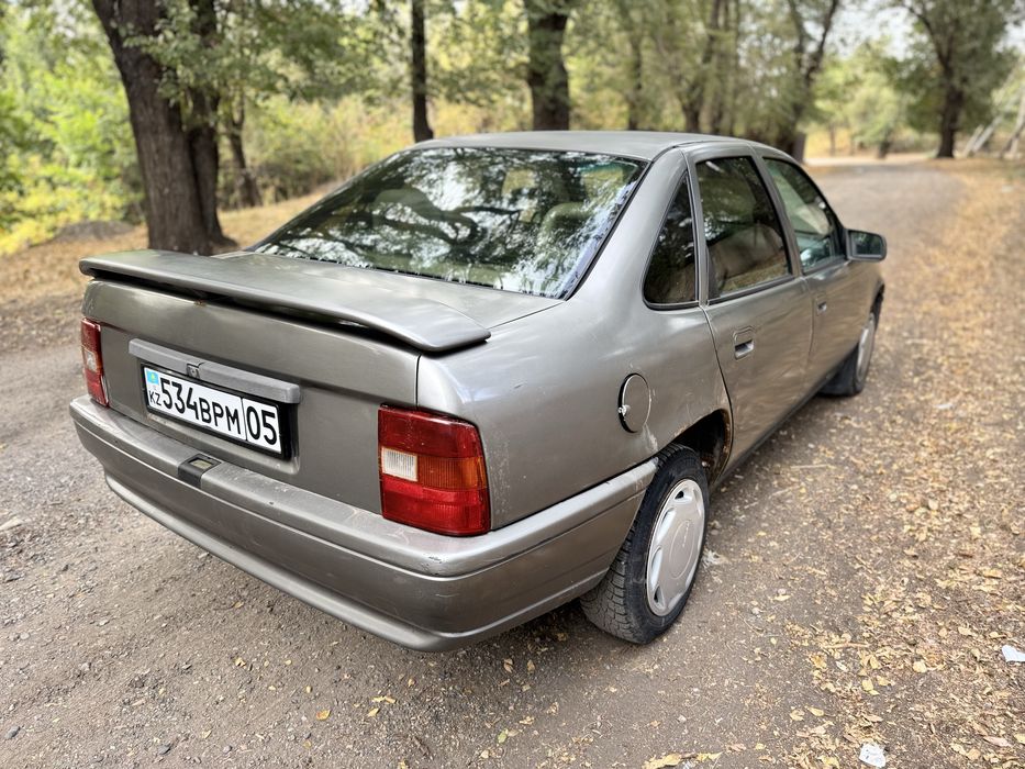 Продам авто Опел Вектра