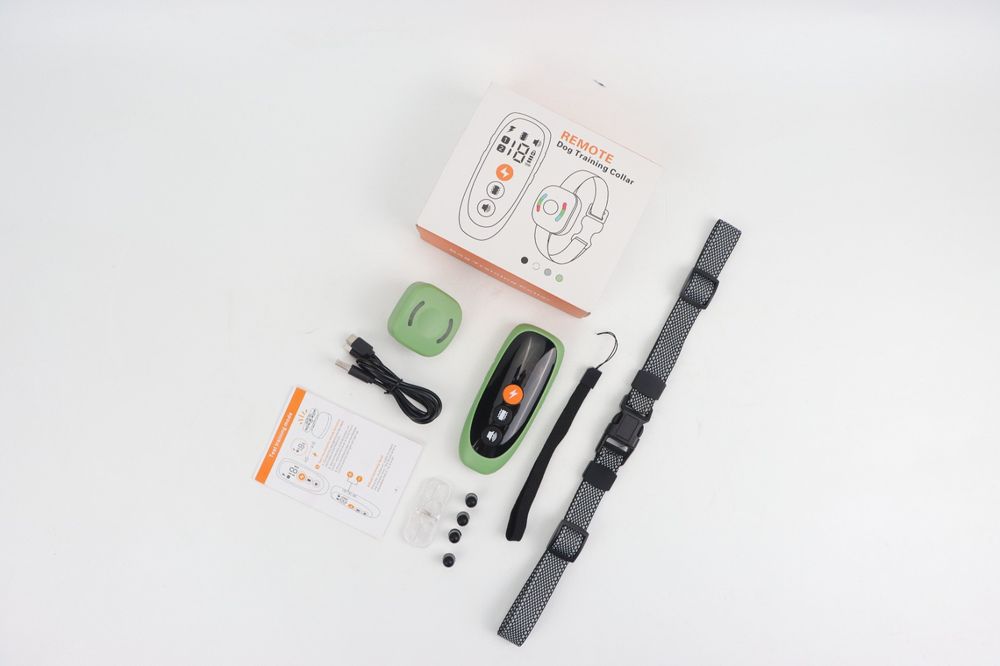 Zgarda electrica pentru dresaj câini, șoc și vibrații,800 m reali