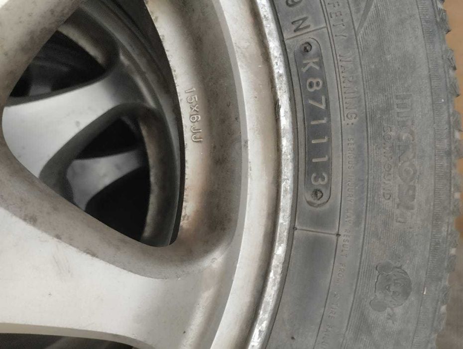 Комплект резины с дискими.