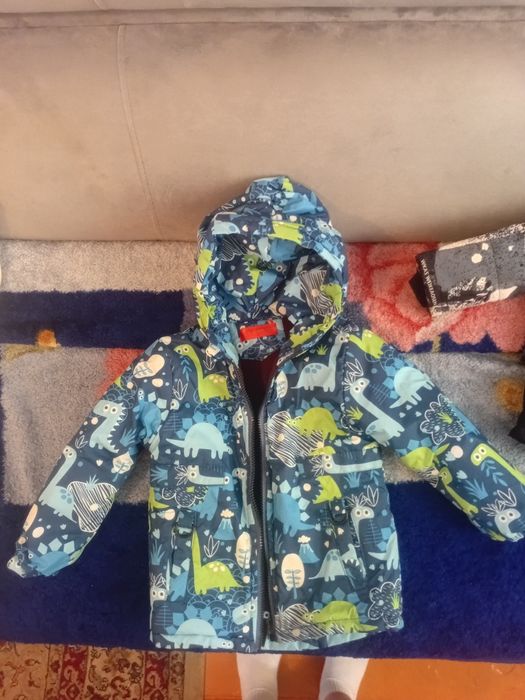 Продам куртку весна- осень