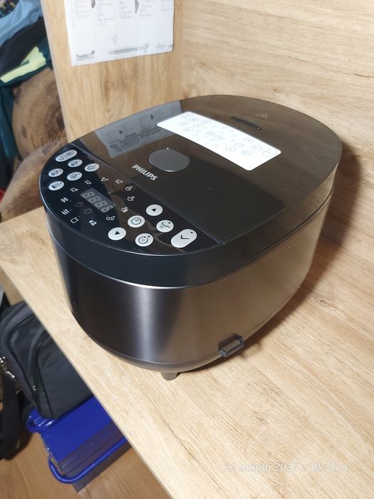 мултикукер Philips