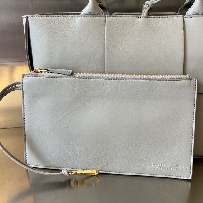 Geanta Bottega Veneta Arco Tote 30cm gri, Premium
