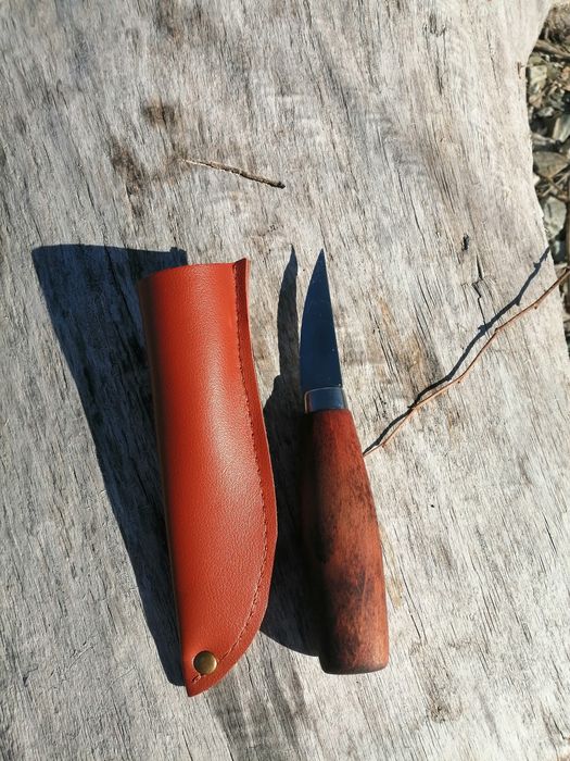 Для резьбы по дереву.