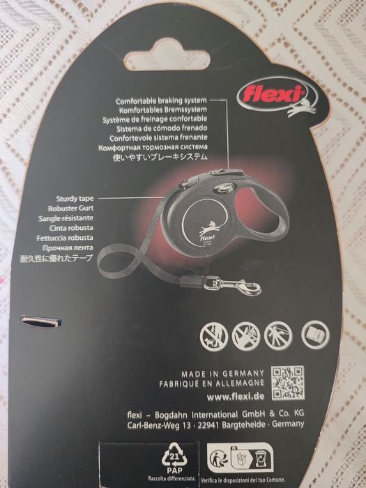 LESĂ  Retractabilă  3 m pentru câini  pisici animale.Made in  Germania.Noua, sigilată.