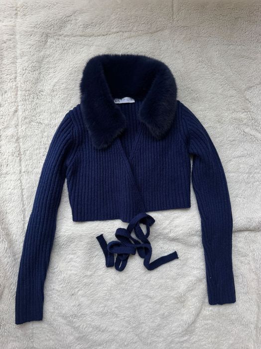 Блуза с пухкава якичка Zara