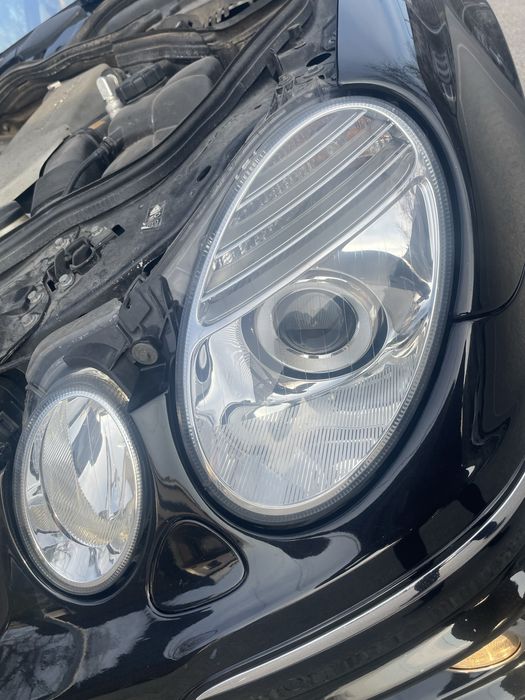 Mercedes-Bens 211 АMG 6.3