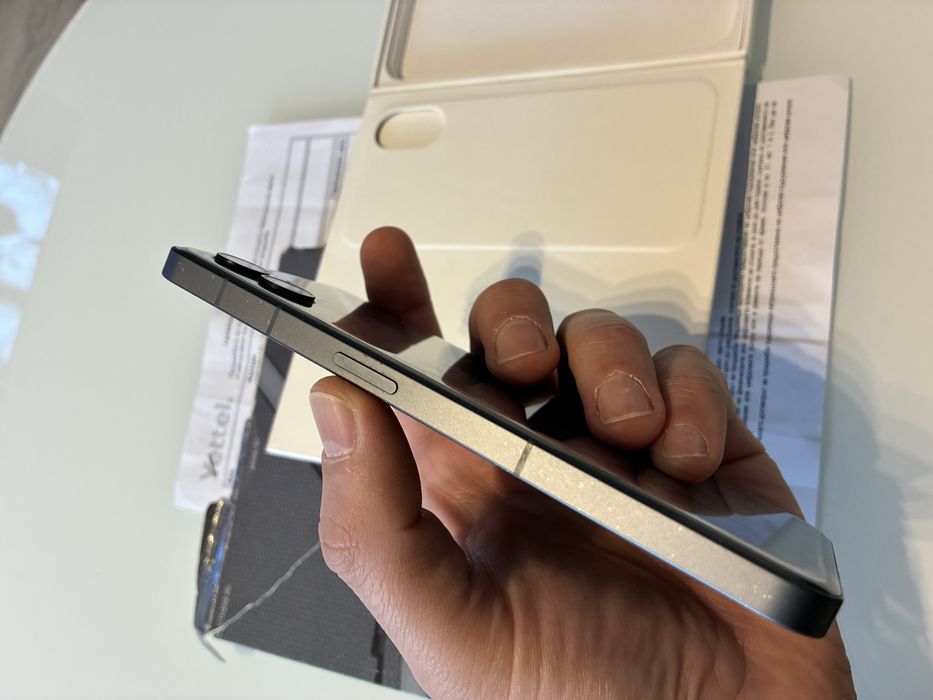 Nothing Phone 2 256/12 Gray в гаранция