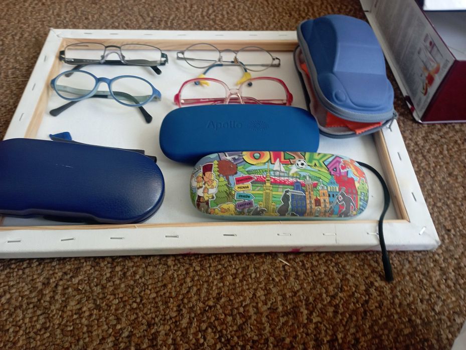 Детски рамки за диоптрични очила.