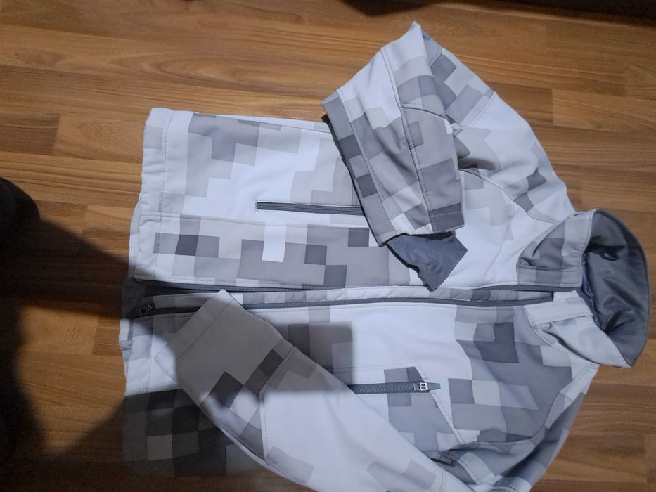 Яке на  НМ 12,13г