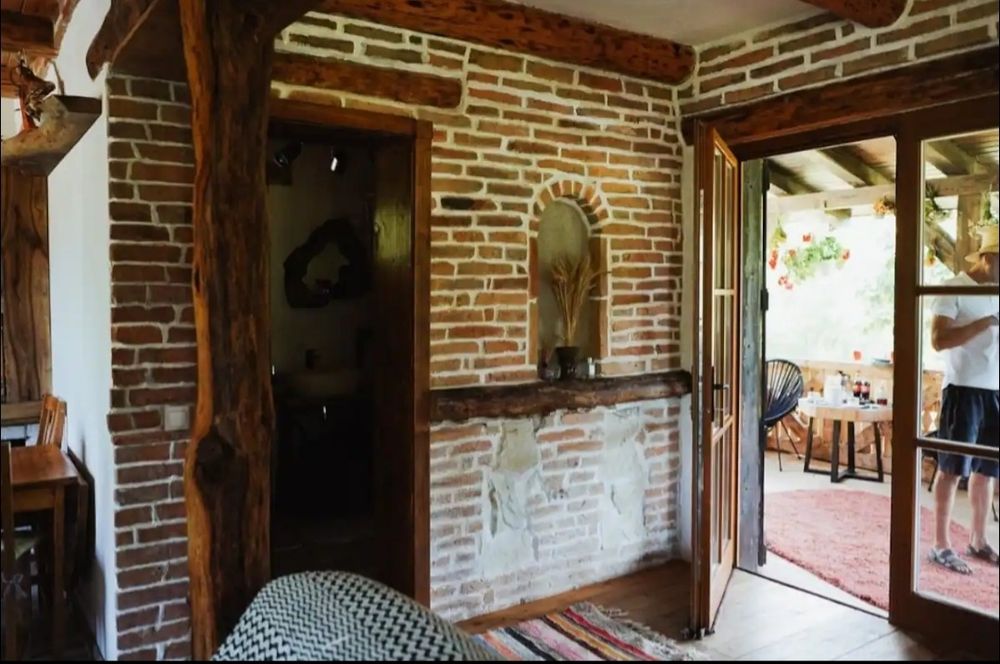 Cabana de închiriat capacitate este de 6 persoane!