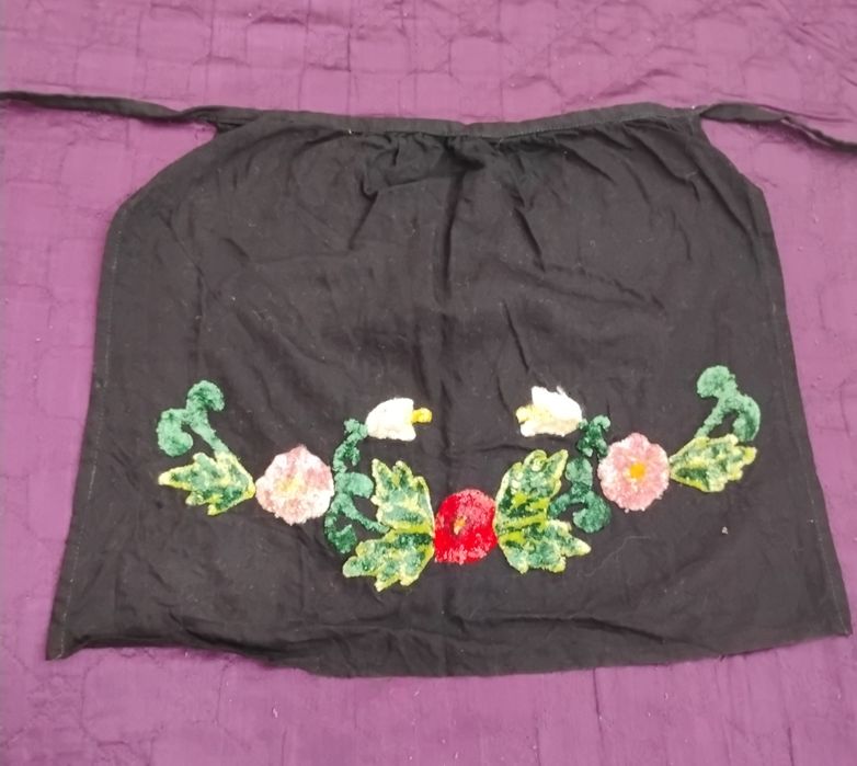 АНТИКА Aвтентична престилка за носия, детска и плетена битова пола .